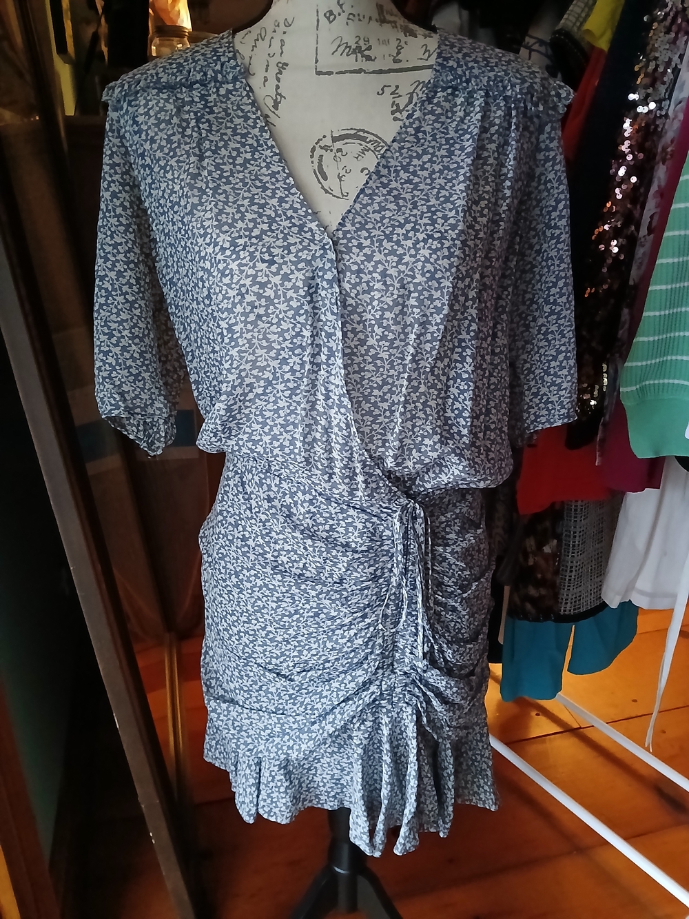 Veronica Beard 100 % Silk Light Blue Floral Wrap Dress